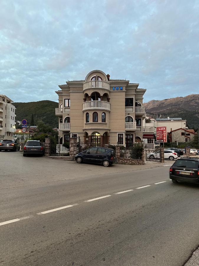 בודווה Beatrix Lux Hotel מראה חיצוני תמונה