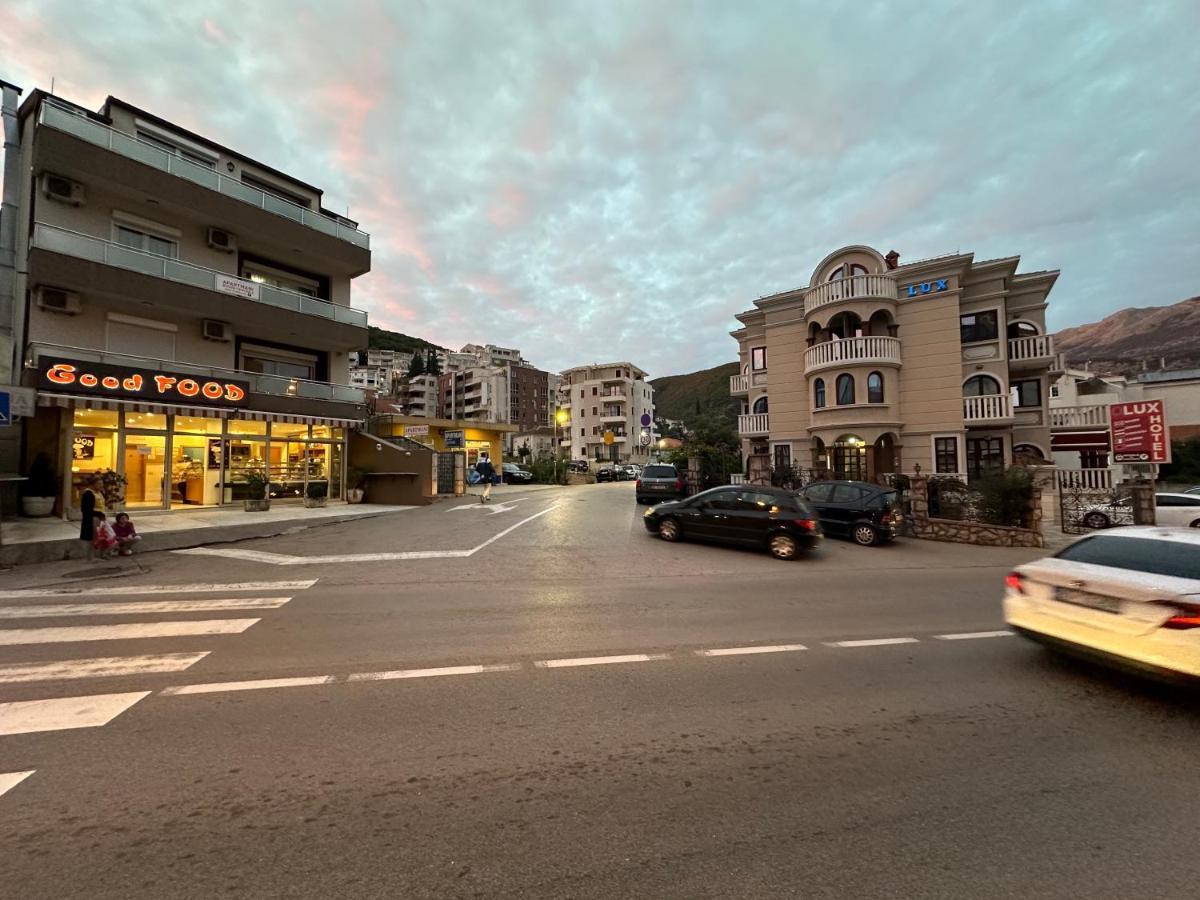 בודווה Beatrix Lux Hotel מראה חיצוני תמונה