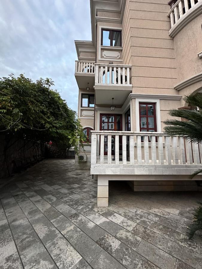 בודווה Beatrix Lux Hotel מראה חיצוני תמונה