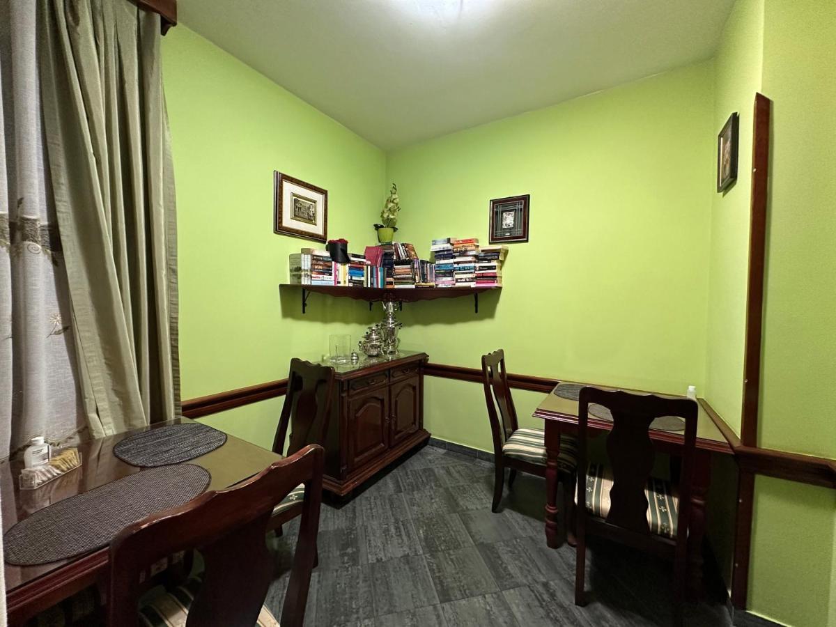 בודווה Beatrix Lux Hotel מראה חיצוני תמונה