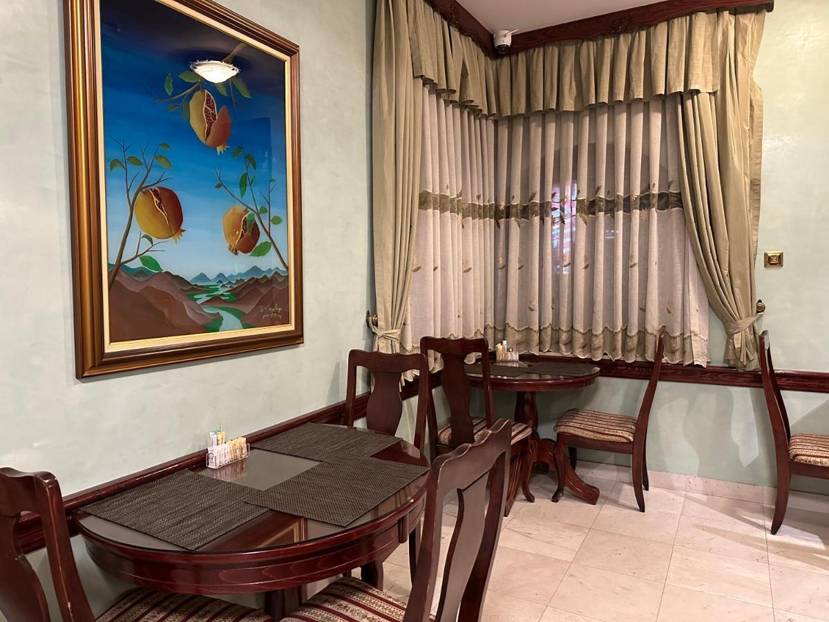 בודווה Beatrix Lux Hotel מראה חיצוני תמונה