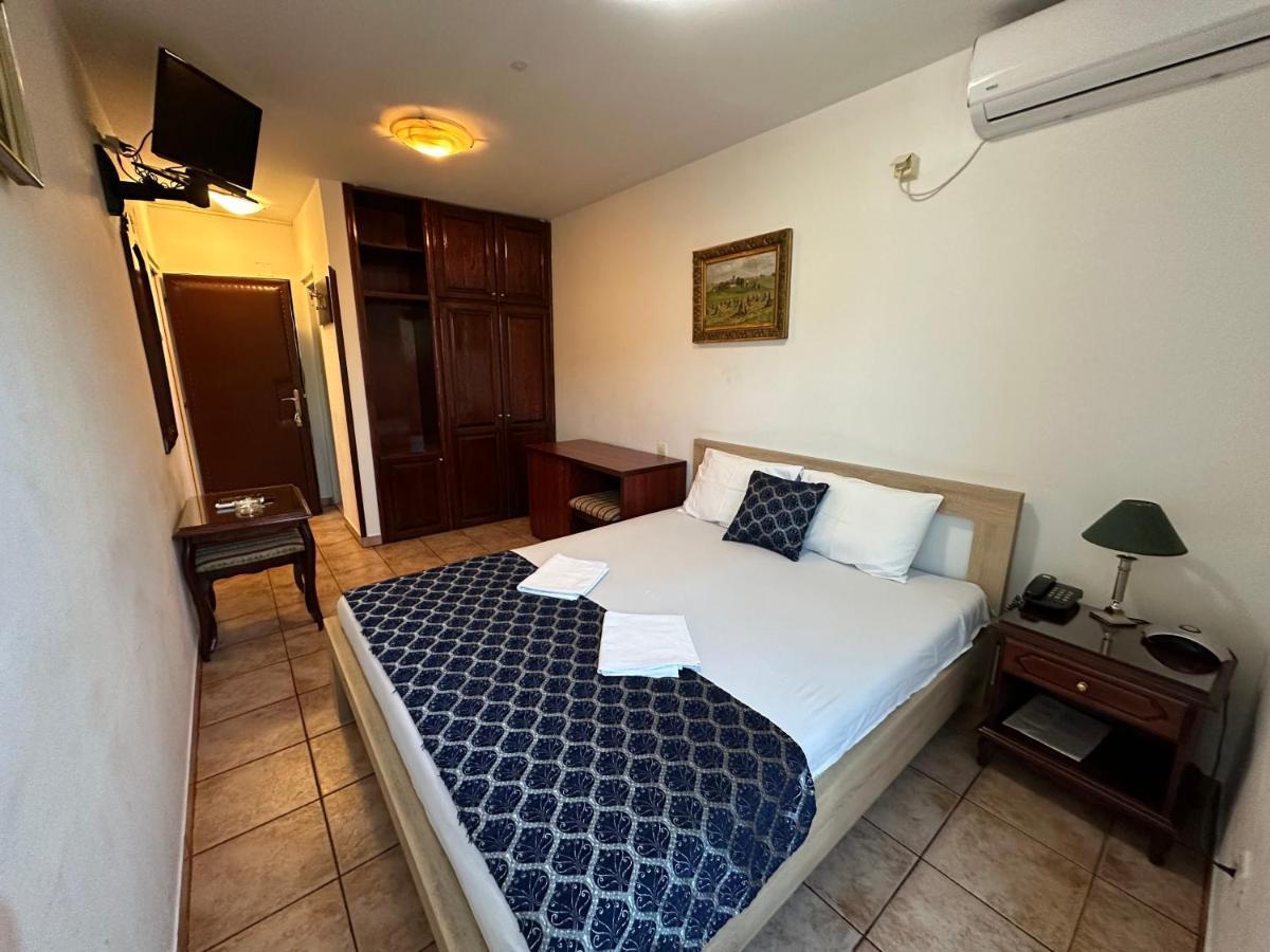 בודווה Beatrix Lux Hotel מראה חיצוני תמונה