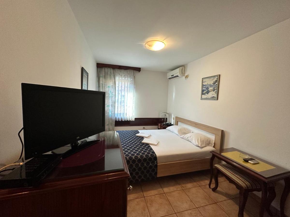 בודווה Beatrix Lux Hotel מראה חיצוני תמונה