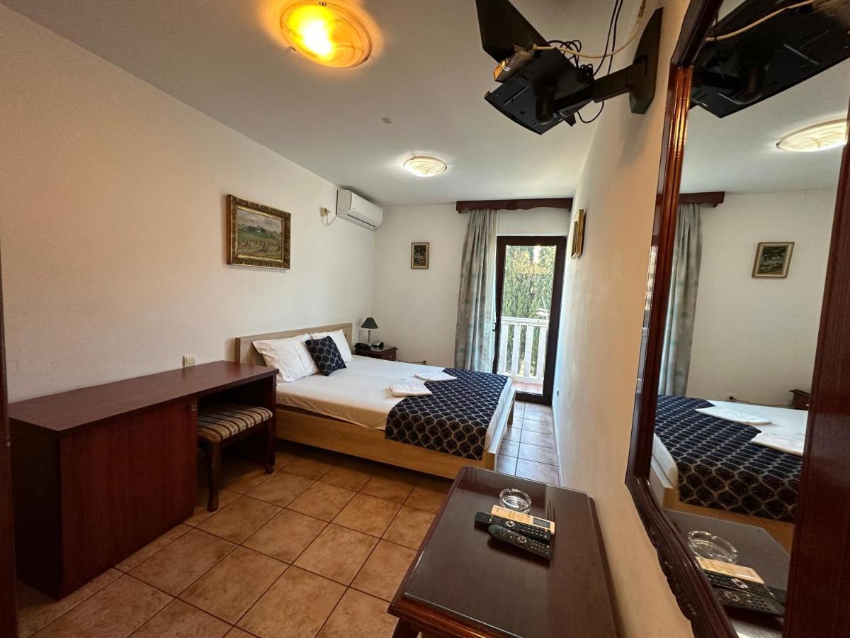 בודווה Beatrix Lux Hotel מראה חיצוני תמונה