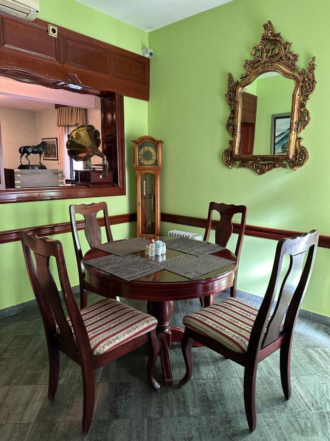 בודווה Beatrix Lux Hotel מראה חיצוני תמונה
