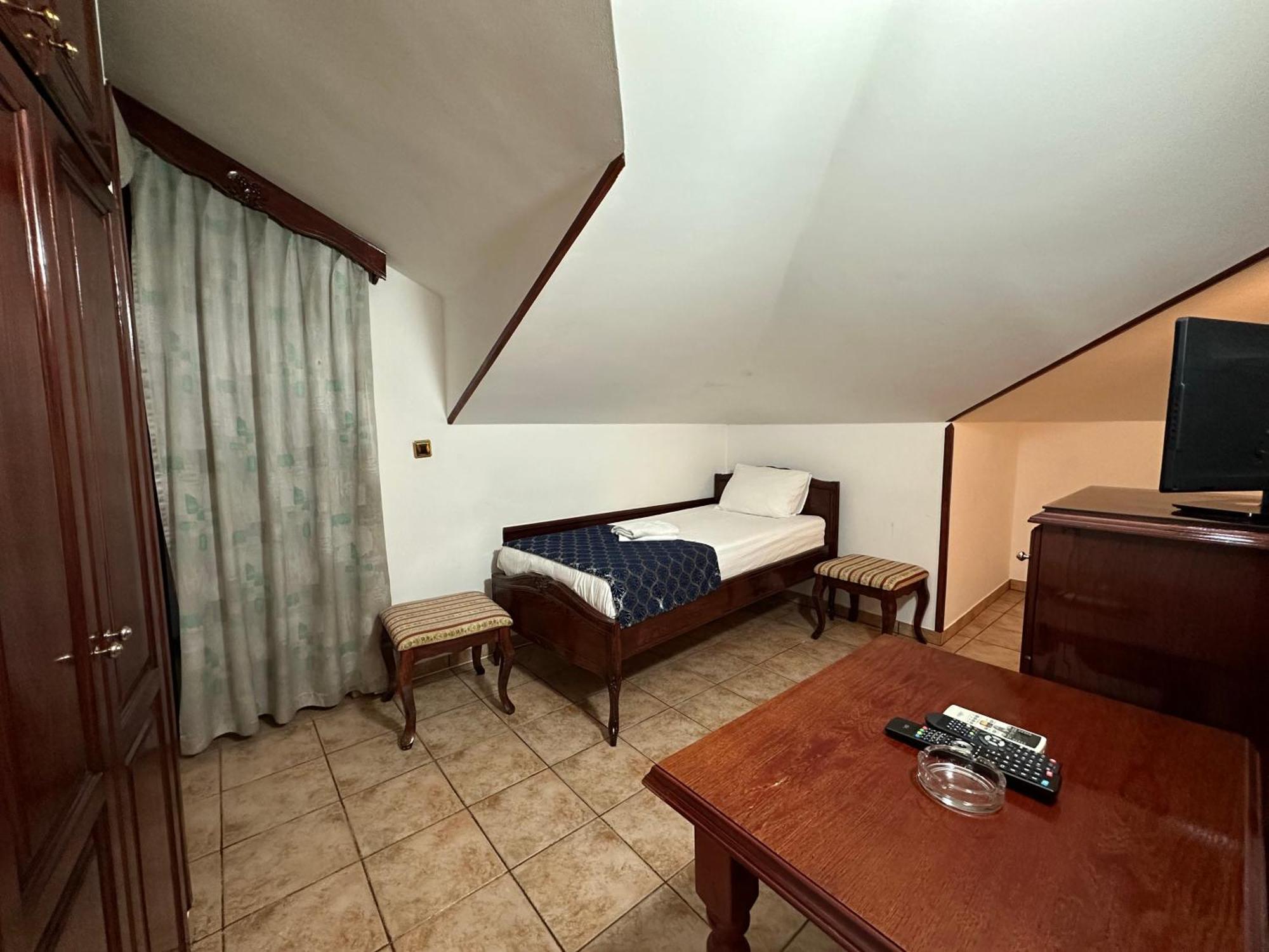 בודווה Beatrix Lux Hotel מראה חיצוני תמונה